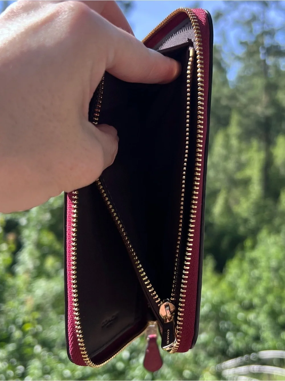 COACH Women's Medium Id Zip-Around Wallet Burgundy Pebbled Leather